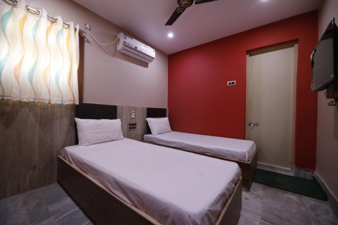 Hotel Nirmalya Brahmapur Екстериор снимка