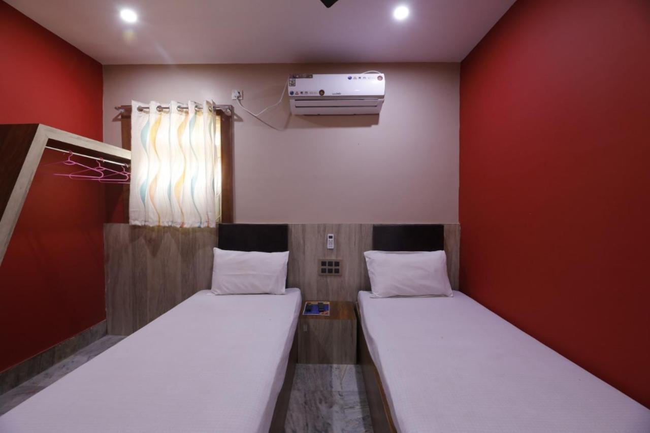 Hotel Nirmalya Brahmapur Екстериор снимка